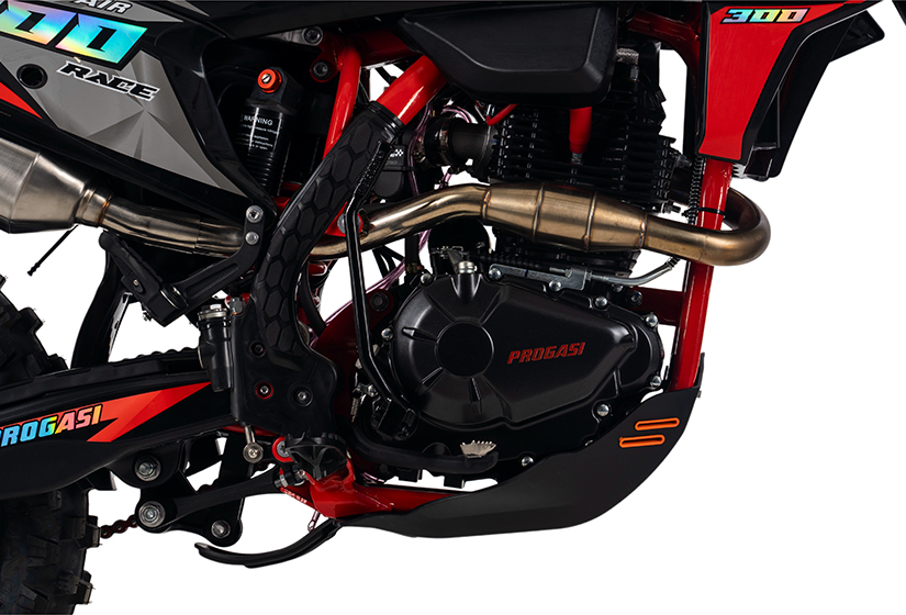 race_300_air_red_05 1